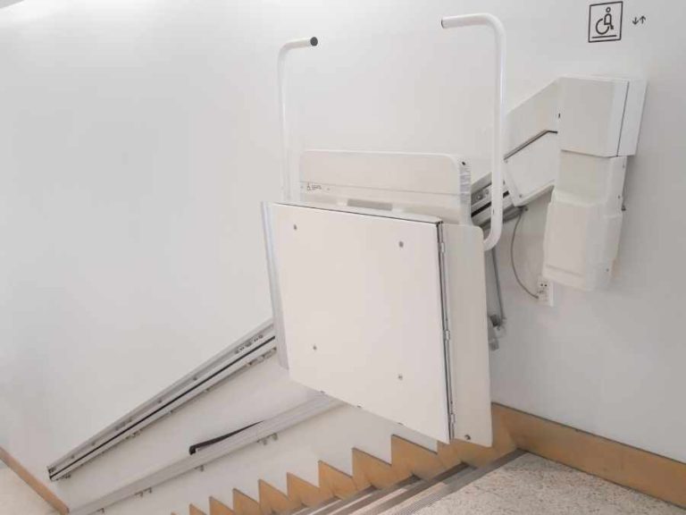 Can Stair Lifts Turn Corners or Go Around Corners?
